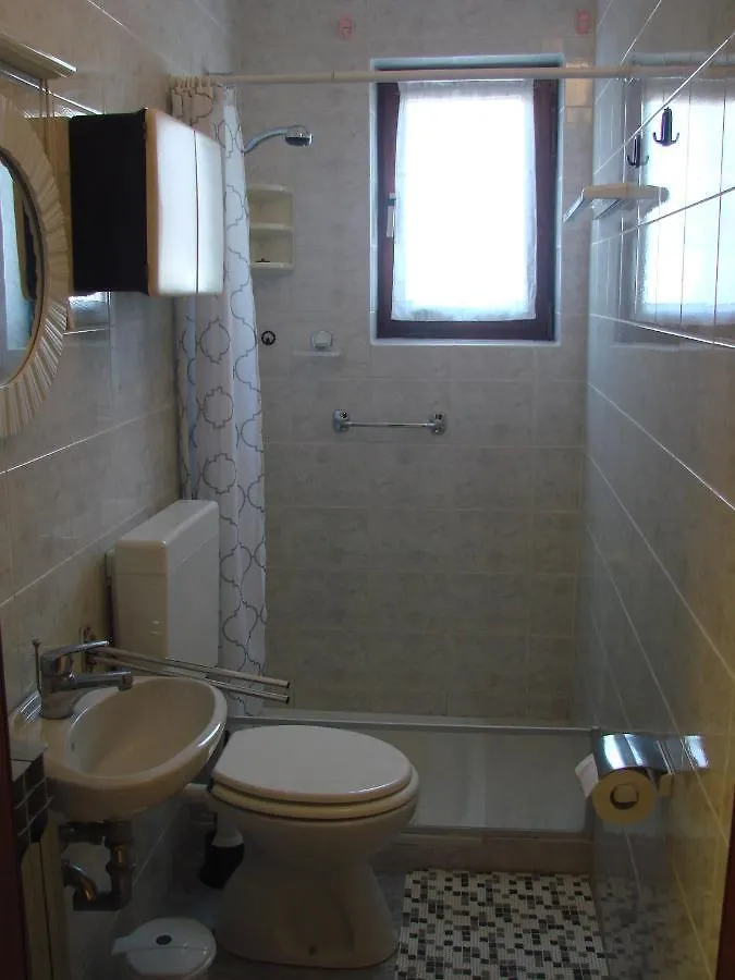 Apartments Ida, 100 M From The Beach Pjescana Uvala