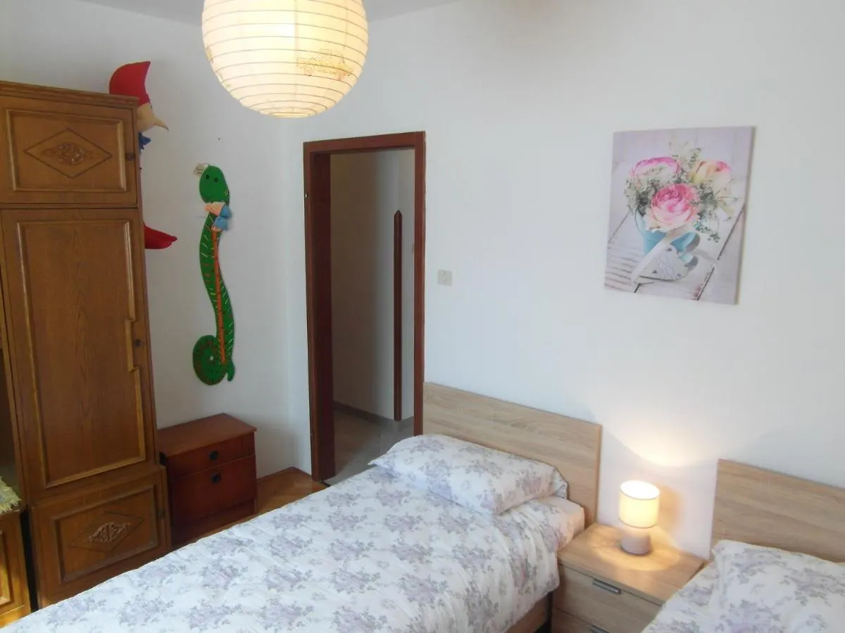 Apartments Ida, 100 M From The Beach Pjescana Uvala
