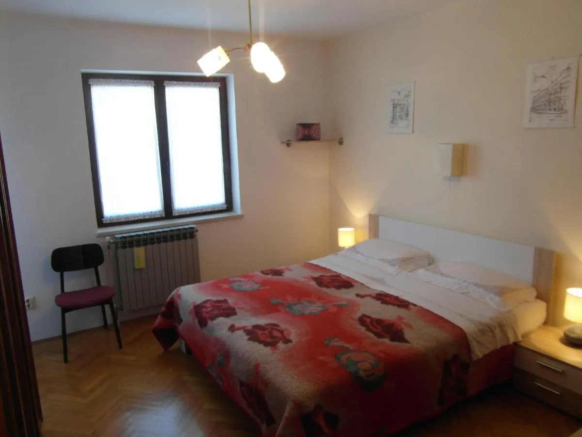 Apartments Ida, 100 M From The Beach Pjescana Uvala