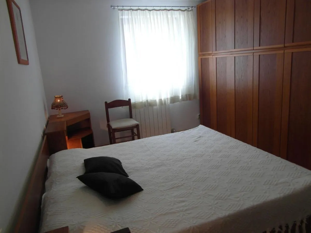 Apartments Ida, 100 M From The Beach Pjescana Uvala Croatia